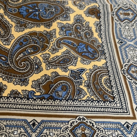 # The Rack Scarf. - Picture 8 of 9